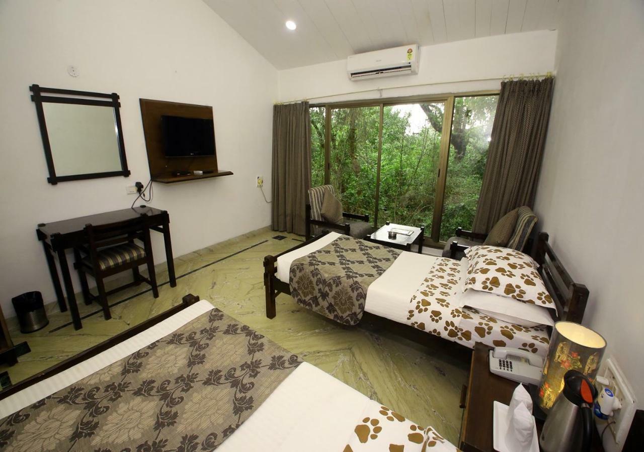 Mpt White Tiger Forest Lodge Tāla Екстериор снимка
