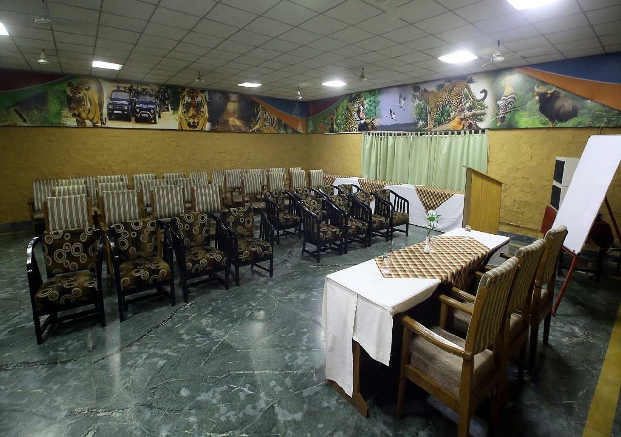 Mpt White Tiger Forest Lodge Tāla Екстериор снимка